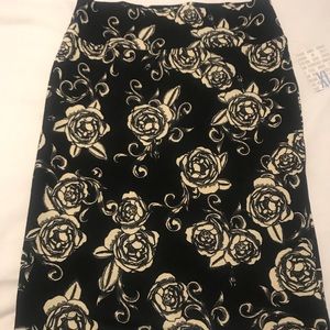 New Lularoe Cassie (pencil skirt)